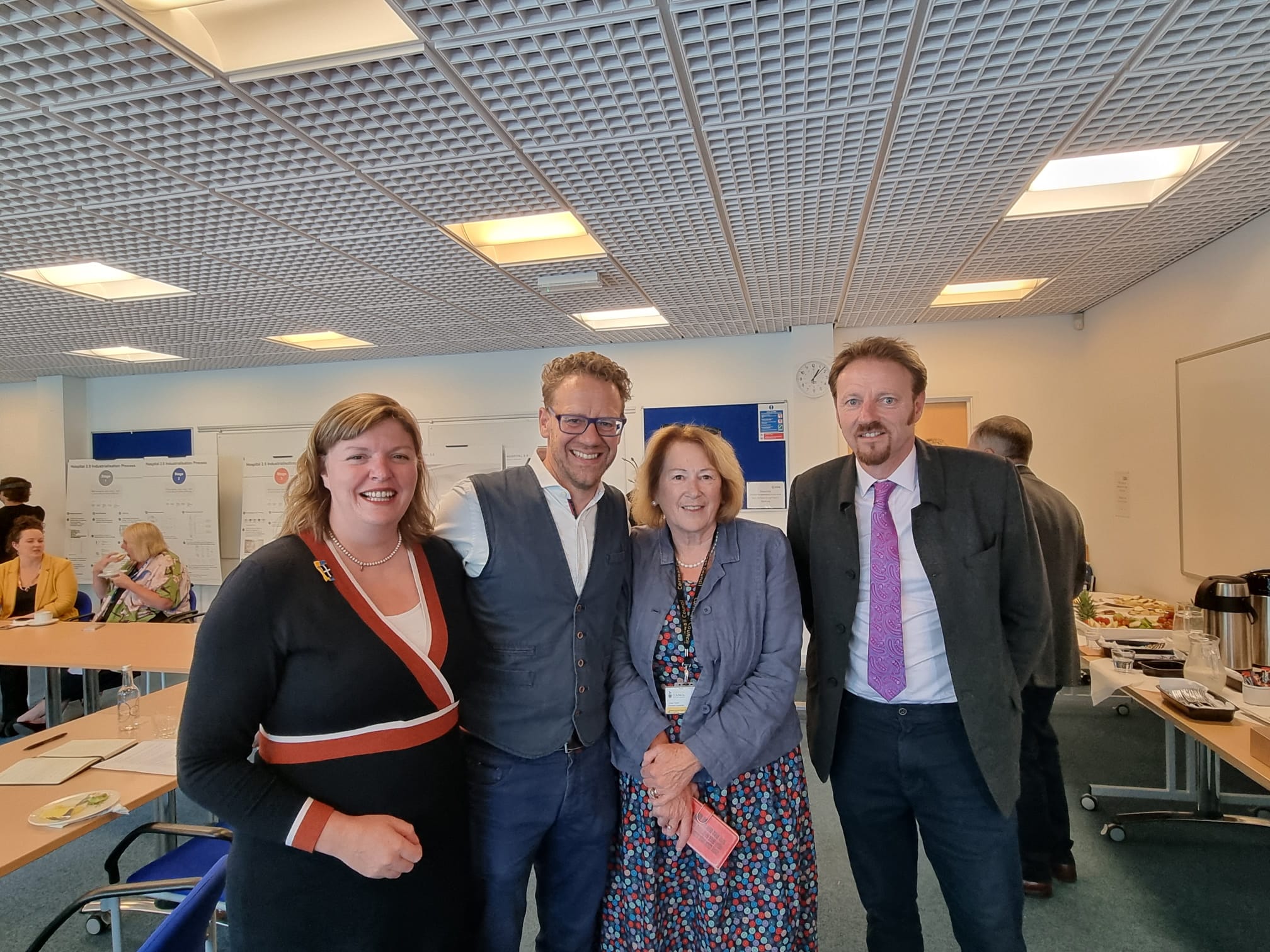 Cherilyn Mackrory MP joins Lord Markham CBE for roundtable meeting ...